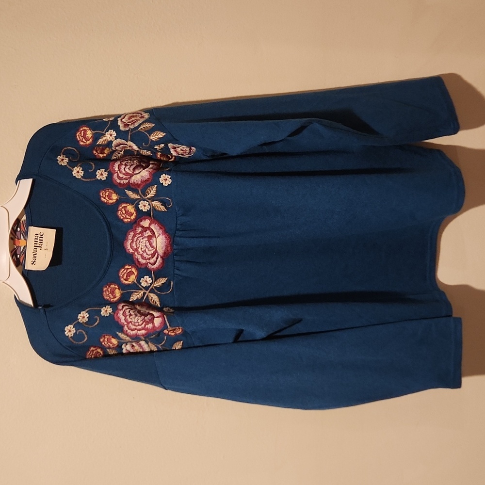 ❤️ SAVANNA JANE EMBROIDERED KNIT OVERSIZED SWEATER TOP, SMALL